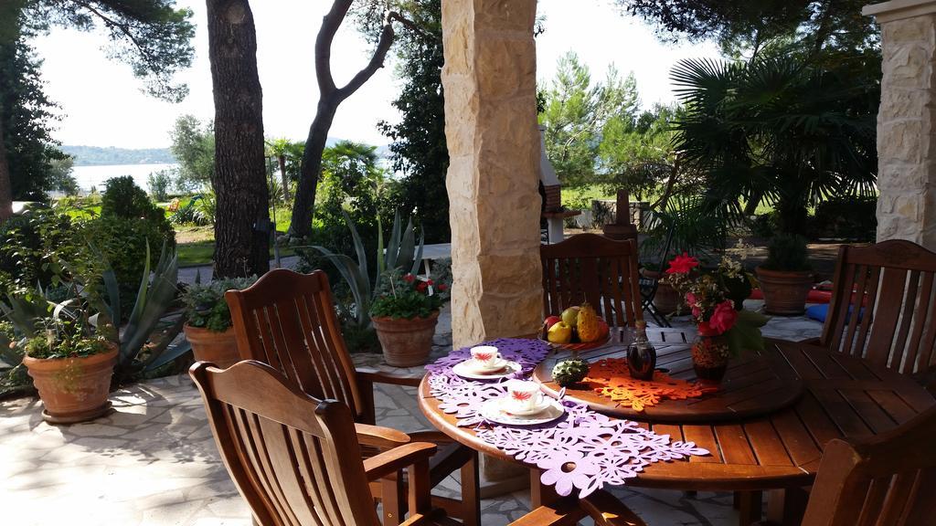 וודיצה Apartments Little Castle מראה חיצוני תמונה